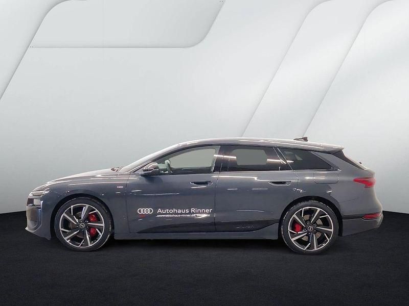 Gebraucht Audi A6 e-tron Sport 314 kW (428 PS) 2026 Grau Kombi
