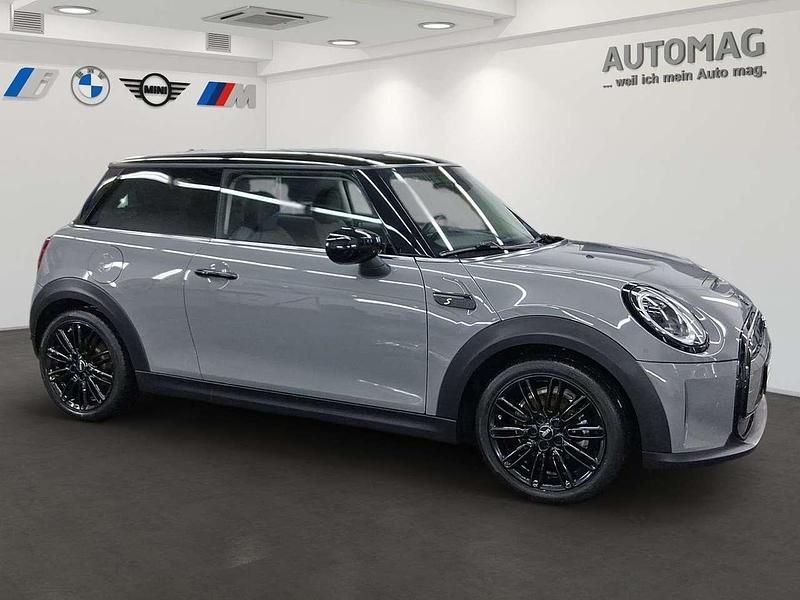 Gebraucht Mini Cooper SE Hatch 135 kW (184 PS) 2021 Moonwalk grey Kleinwagen