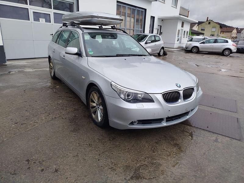 Gebraucht BMW 545 Comfort Edition 333 PS (244 kW) 2004 Grau Kombi