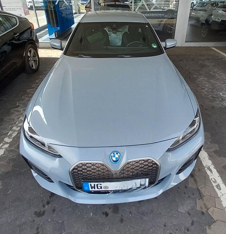 Gebraucht BMW i4 Performance 250 kW (340 PS) 2025 Grau Limousine