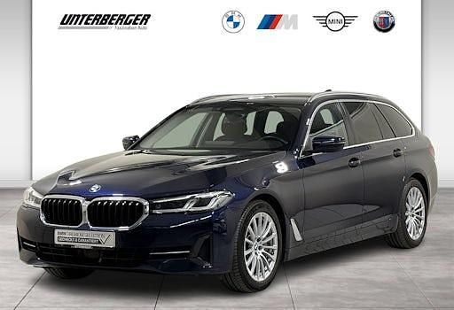 Gebraucht BMW 530 Efficient Dynamics 286 PS (210 kW) 2022 Bmw individual tansanitblau Kombi