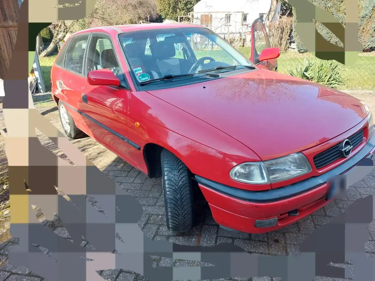 Gebraucht Opel Astra 75 PS (55 kW) 1998 Rot Kleinwagen
