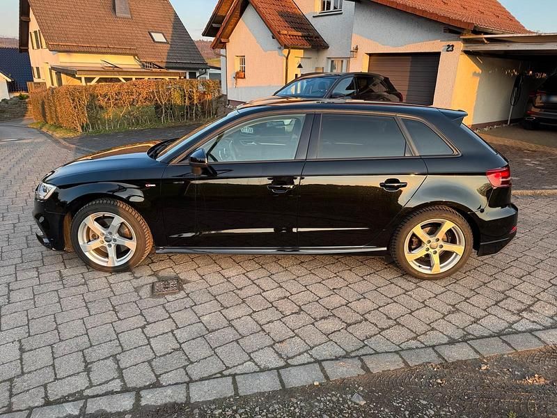 Gebraucht Audi A3 S-Line 190 PS (139 kW) 2019 Schwarz Limousine