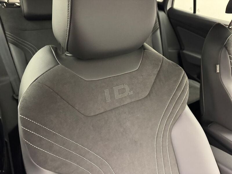 Gebraucht VW ID.4 Pro Performance 150 kW (204 PS) 2023 Gletscherweiß metallic SUV