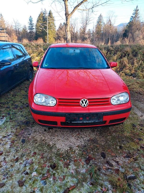 Rot Gebraucht 1999 VW Golf IV Kleinwagen | 2.499 € (Etwas zu teuer) - Bild 1/4