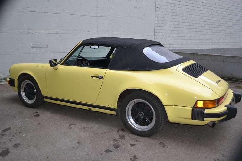 Gebraucht Porsche 911 218 PS (160 kW) 1987 Limonengelb Cabrio