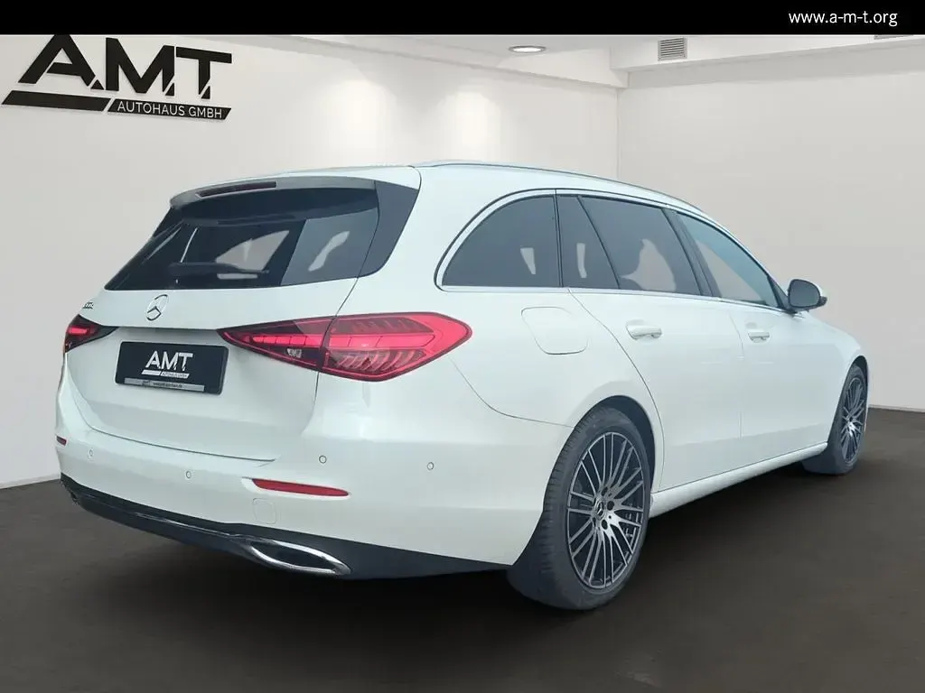Gebraucht Mercedes 200 Avantgarde 163 PS (119 kW) 2024 Weiß Kombi