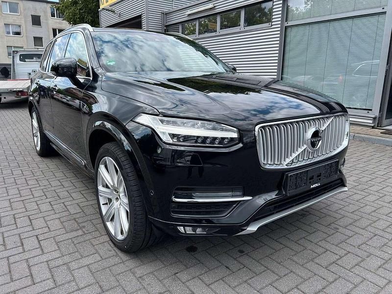 Onyx black Gebraucht 2015 Volvo XC90 Inscription SUV | 29.900 € (Fairer Preis) - Bild 1/4