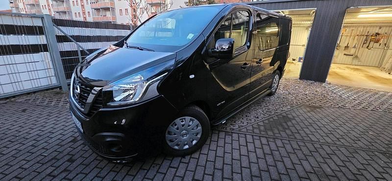 Gebraucht Nissan NV300 145 PS (106 kW) 2018 Schwarz Van