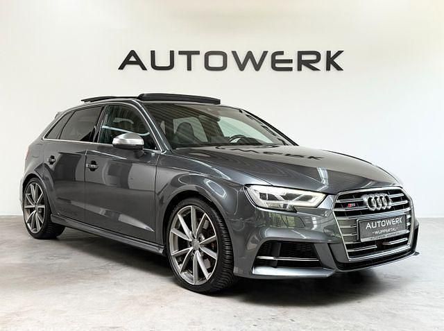 Grau Gebraucht 2017 Audi S3 Sport Limousine | 30.999 € (Etwas zu teuer) - Bild 1/4