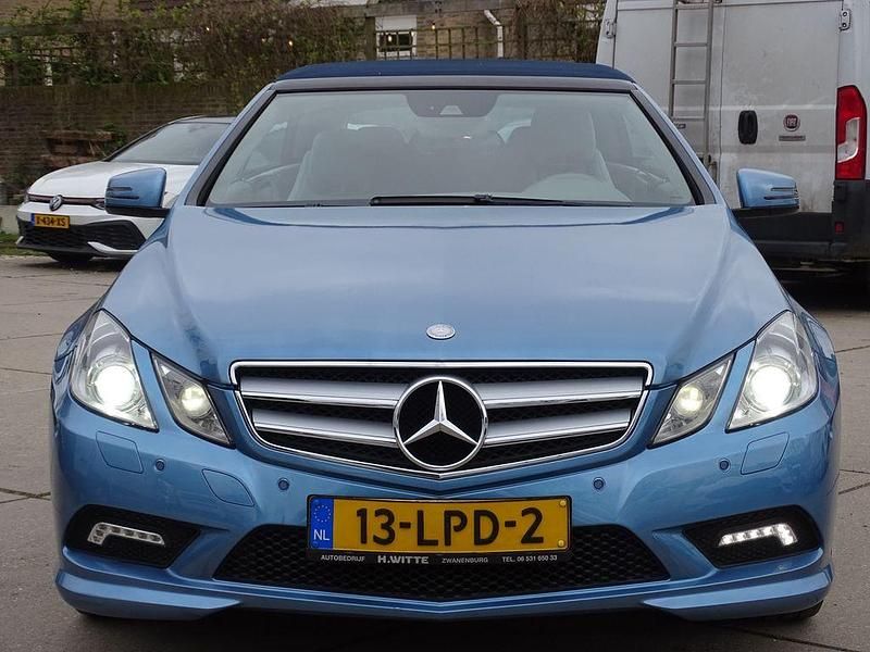 Gebraucht Mercedes E350 Elegance 294 PS (216 kW) 2010 Blau Cabrio