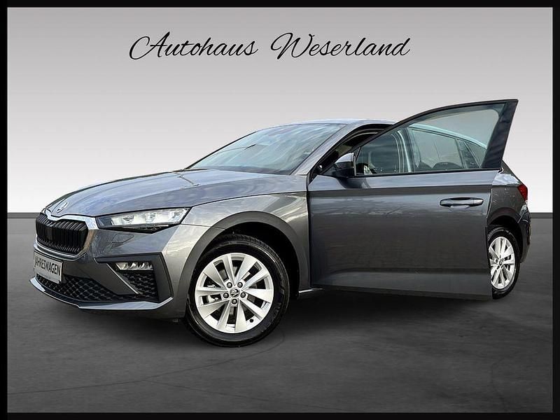 Grau Gebraucht 2024 Skoda Scala Selection Kleinwagen | 21.990 € (Fairer Preis) - Bild 1/2