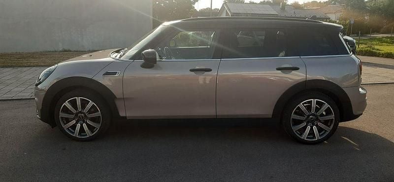 Grau Gebraucht 2023 Mini Cooper S Clubman Premium Kombi | 31.900 € (Fairer Preis) - Bild 1/4