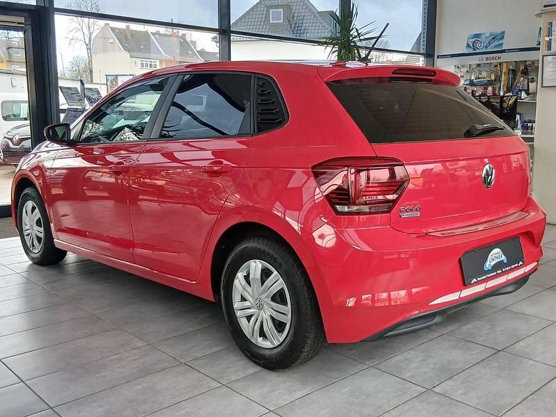 Gebraucht VW Polo 75 PS (55 kW) 2018 Rot Kleinwagen