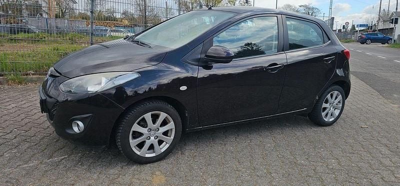 Gebraucht Mazda 2 Edition 75 PS (55 kW) 2012 Schwarz Kleinwagen