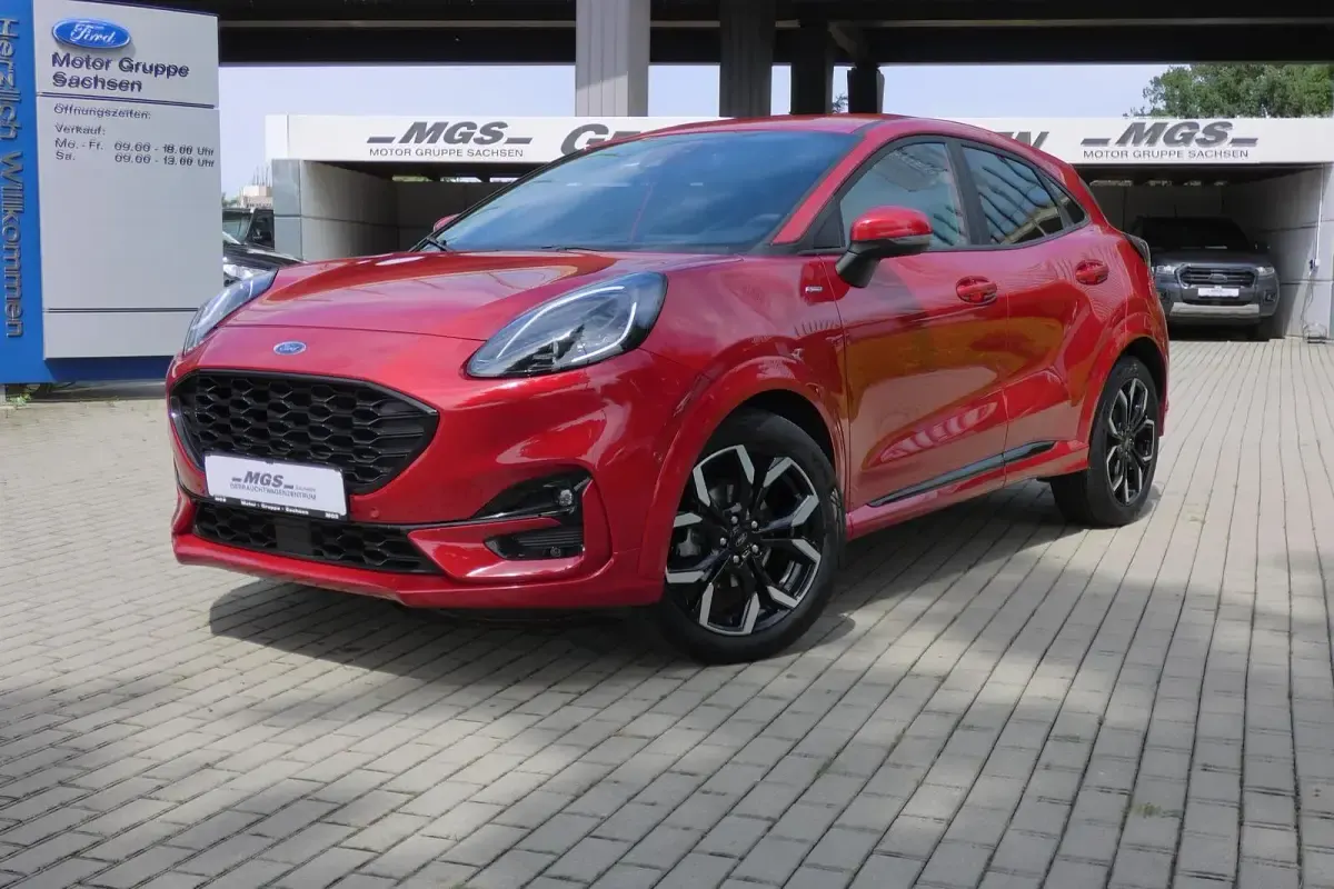 Gebraucht Ford Puma ST-Line X 125 PS (91 kW) 2022 Fantastic red tc SUV
