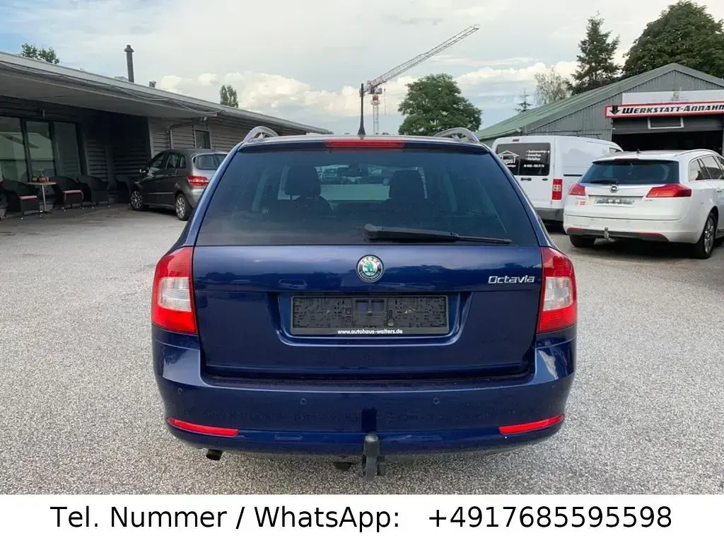Gebraucht Skoda Octavia Impuls Edition 105 PS (77 kW) 2011 Blau Kombi
