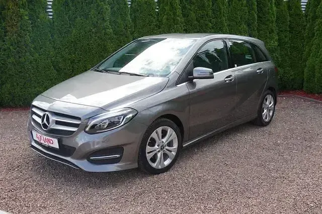 Gebraucht Mercedes B200 Urban 156 PS (114 kW) 2017 Andere Kleinwagen