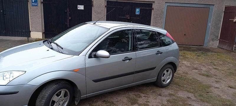 Gebraucht Ford Focus 101 PS (74 kW) 2003 Silber Limousine