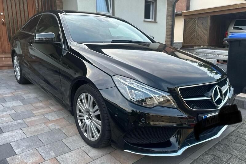 Schwarz Gebraucht 2010 Mercedes 350 Coupé | 13.500 € (Guter Preis) - Bild 1/4