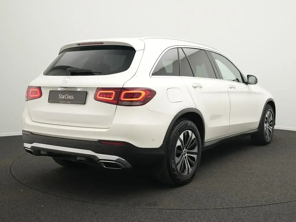 Gebraucht Mercedes GLC400d AMG line 330 PS (242 kW) 2022 Weiß SUV