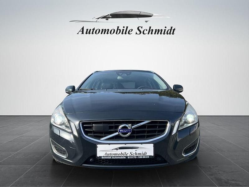 Gebraucht Volvo V60 Summum 163 PS (119 kW) 2012 Grau Kombi