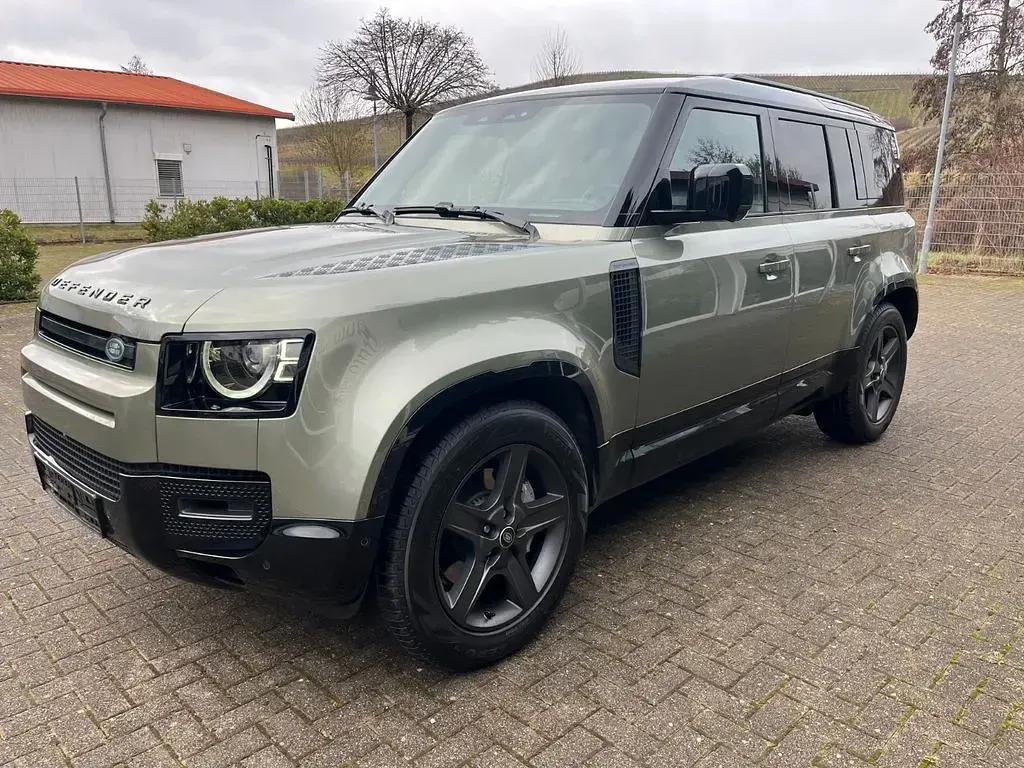 Gebraucht Land Rover Defender SE Dynamic 300 PS (220 kW) 2025 SUV