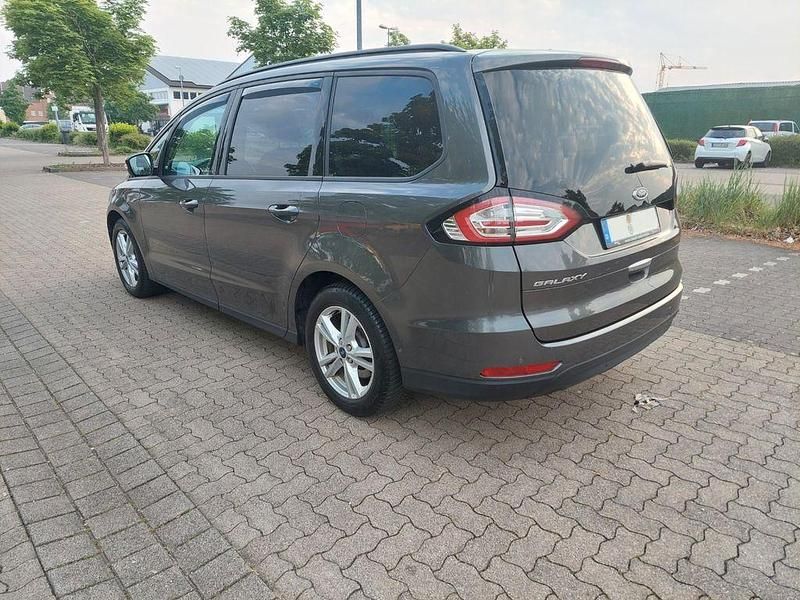 Gebraucht Ford Galaxy Business Edition 160 PS (117 kW) 2018 Grau Van / Kleinbus