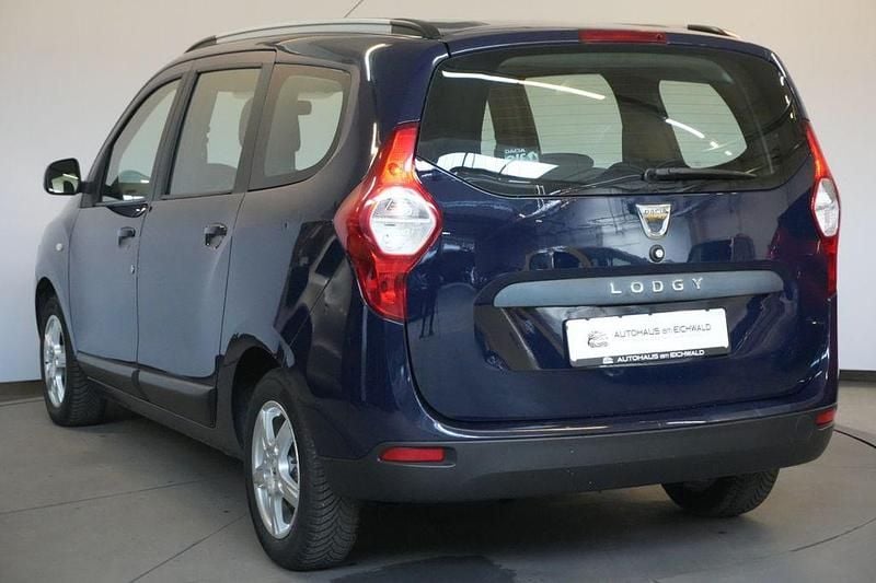 Gebraucht Dacia Lodgy Celebration 116 PS (85 kW) 2016 Blau Van / Kleinbus