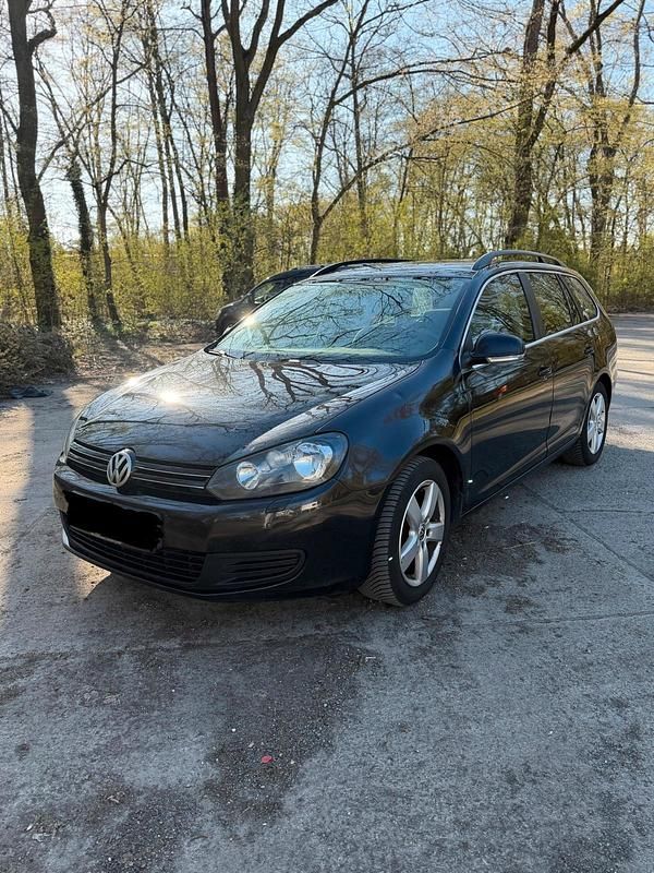 Gebraucht VW Golf VI 140 PS (102 kW) 2011 Schwarz Kleinwagen
