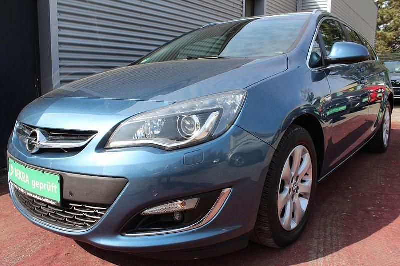 Gebraucht Opel Astra Exklusiv 140 PS (102 kW) 2016 Blau Kombi