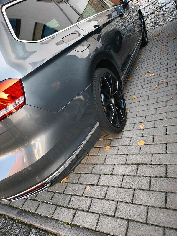 Gebraucht VW Passat 150 PS (110 kW) 2015 Grau Kombi