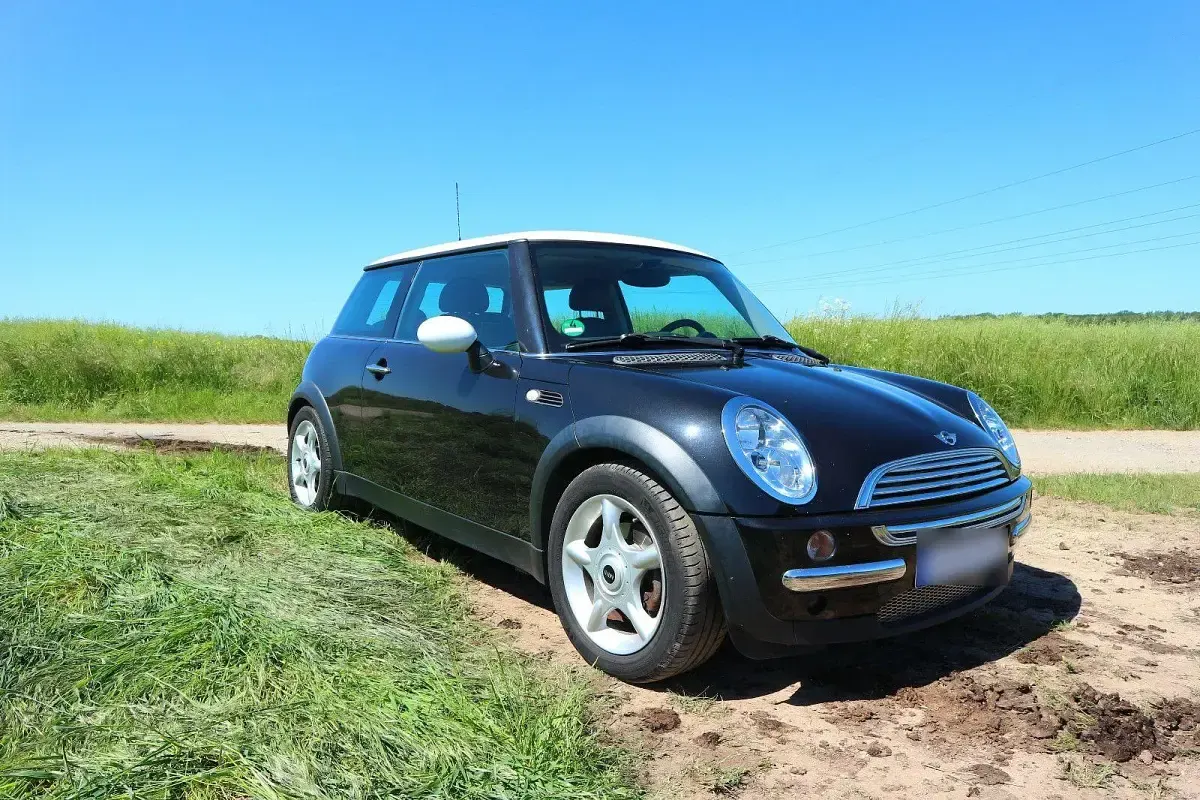 Gebraucht Mini Cooper 116 PS (85 kW) 2002 Schwarz Kleinwagen