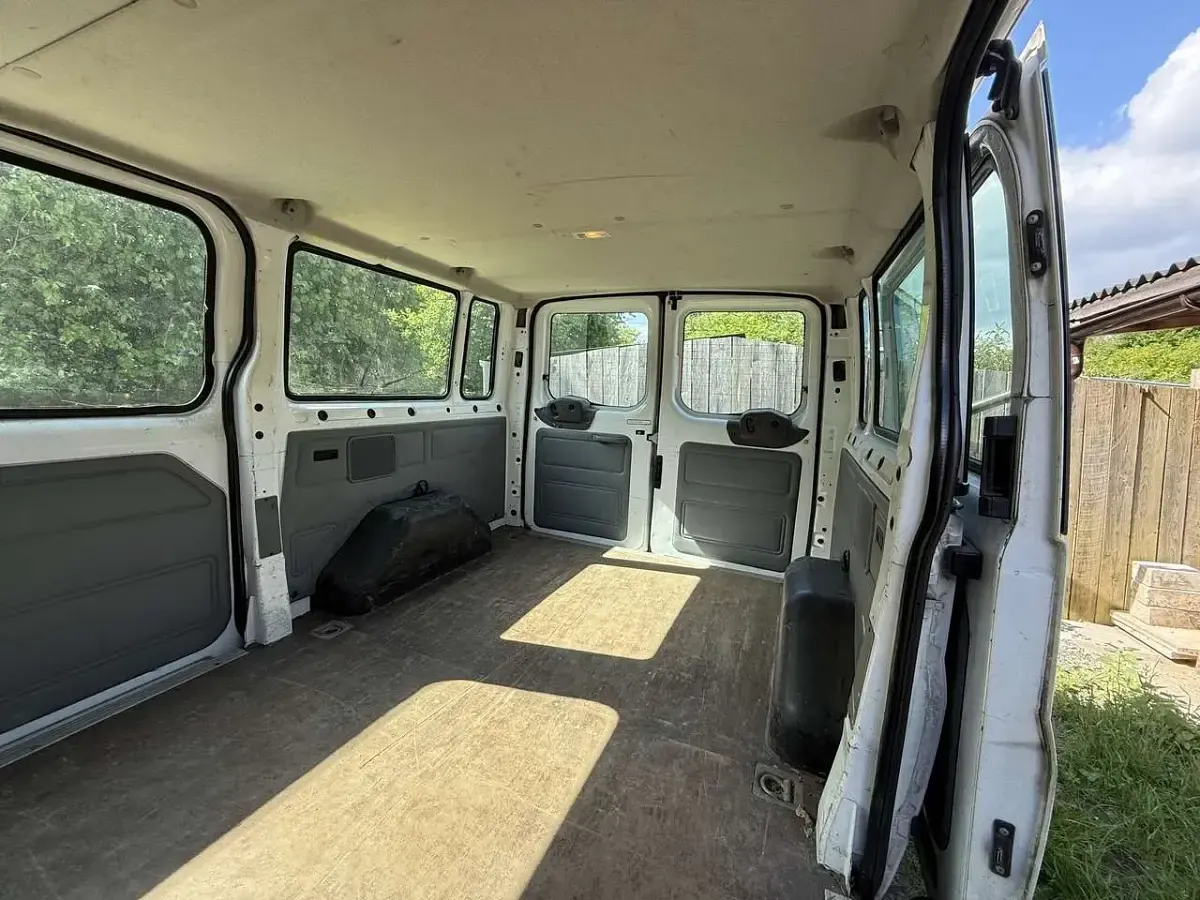 Gebraucht Ford 300 Trend 116 PS (85 kW) 2008 Weiß Van / Kleinbus