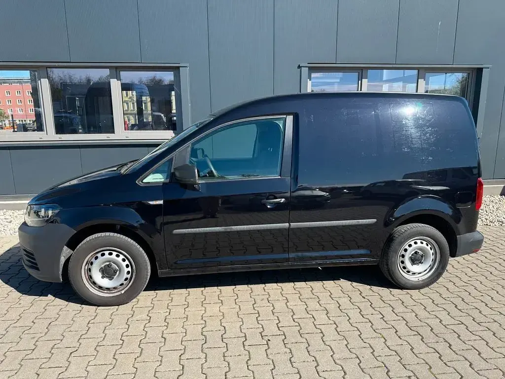 Gebraucht VW Caddy 102 PS (75 kW) 2020 Schwarz Van / Kleinbus