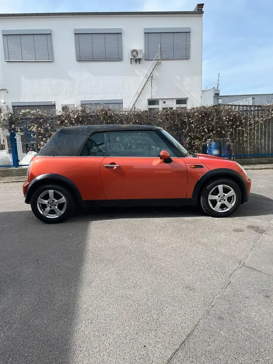 Brugt Mini Cooper Cabriolet 115 HK (84 kW) 2004 Orange Cabriolet