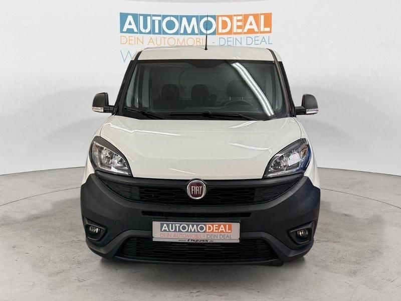 Gebraucht Fiat Doblò 90 PS (66 kW) 2022 Weiß) (weiss Van / Kleinbus