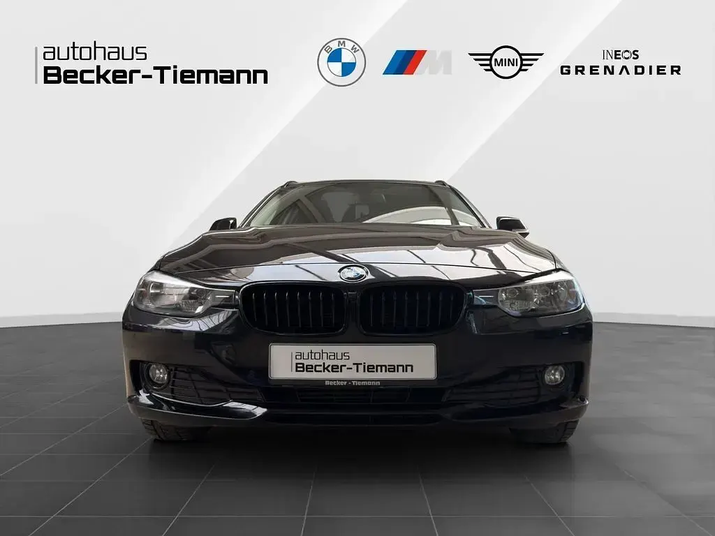 Gebraucht BMW 320 Comfort Edition 184 PS (135 kW) 2014 Schwarz Kombi