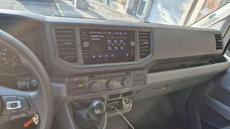 Gebraucht VW Crafter 177 PS (130 kW) 2024 Weiß Van