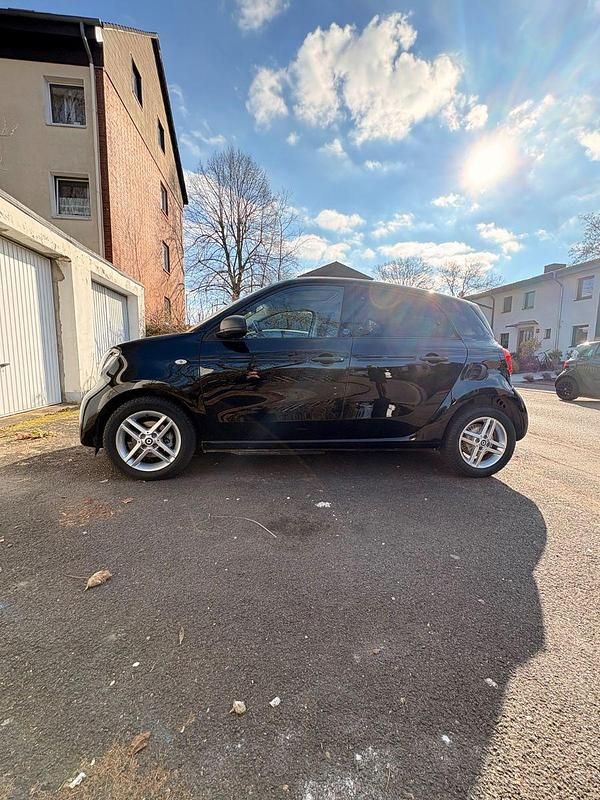 Gebraucht Smart ForFour Electric Drive 60 kW (82 PS) 2021 Schwarz Kleinwagen