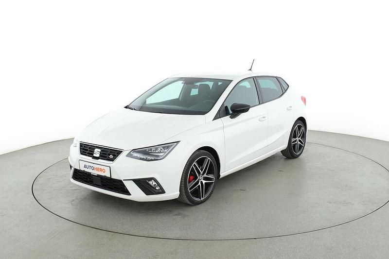 Weiß Gebraucht 2021 Seat Ibiza FR Limousine | 15.770 € (Fairer Preis) - Bild 1/3