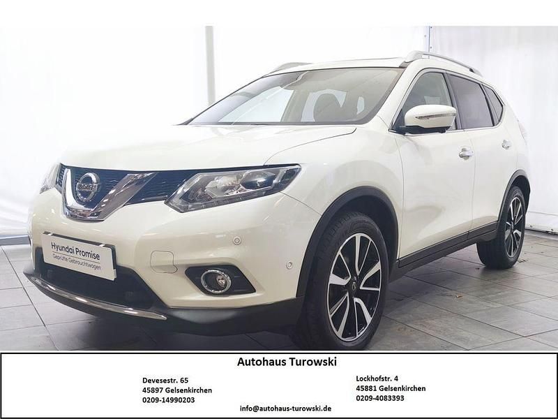 Weiß (brillant white) Gebraucht 2017 Nissan X-Trail Tekna SUV | 16.740 € (Fairer Preis) - Bild 1/4