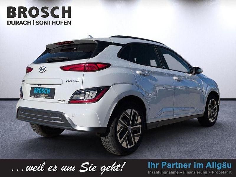 Gebraucht Hyundai Kona Trend 100 kW (136 PS) 2021 Weiß SUV