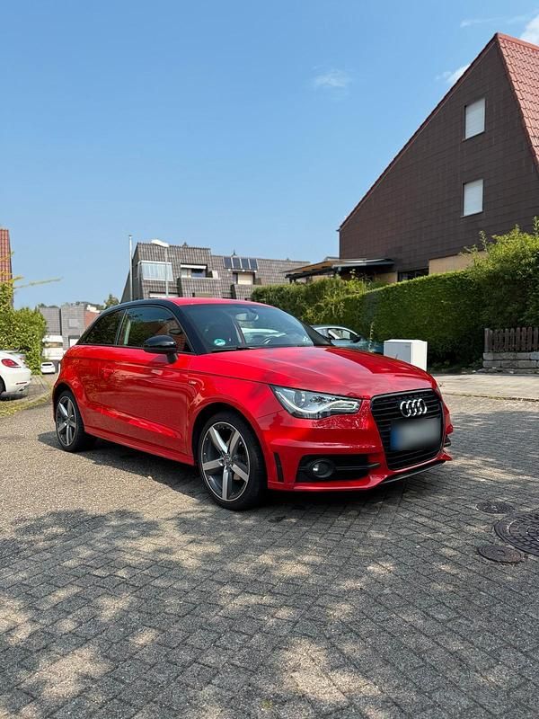 Gebraucht Audi A1 Admired 86 PS (63 kW) 2013 Rot Kleinwagen