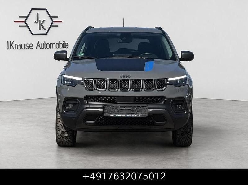 Gebraucht Jeep Compass Trailhawk 241 PS (177 kW) 2021 Grau SUV