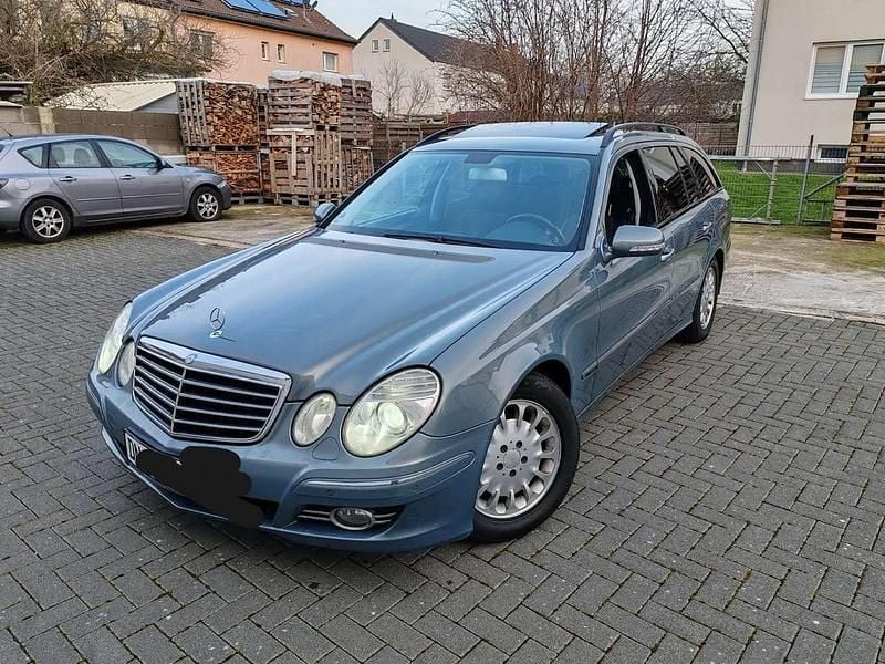 Gebraucht Mercedes E220 Avantgarde 170 PS (125 kW) 2007 Kombi