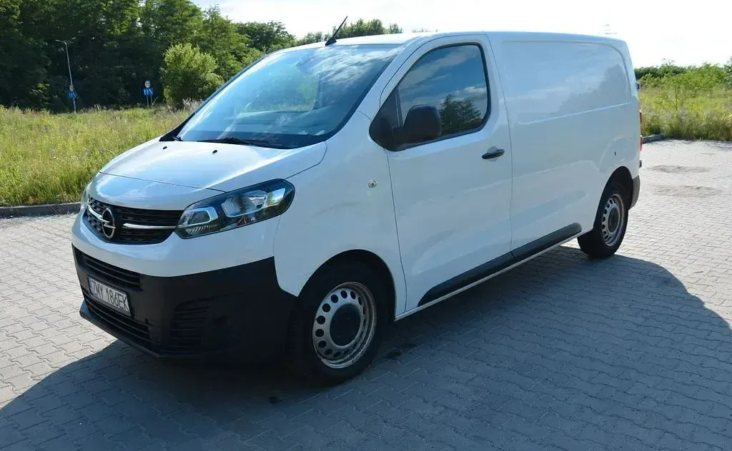 Gebraucht Opel Vivaro-e Combi 122 PS (89 kW) 2019 Weiß Van / Kleinbus