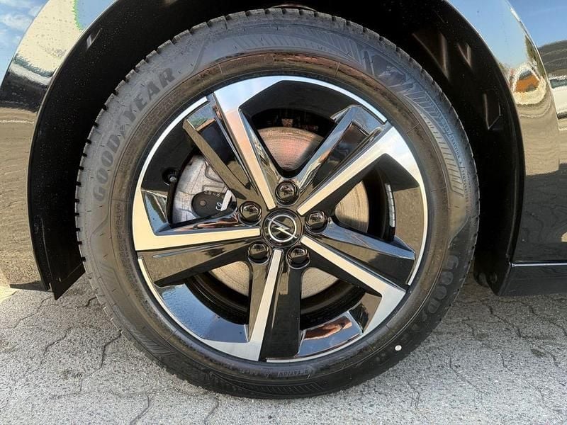 Neu Opel Astra Edition 131 PS (96 kW) 2026 Schwarz Kombi