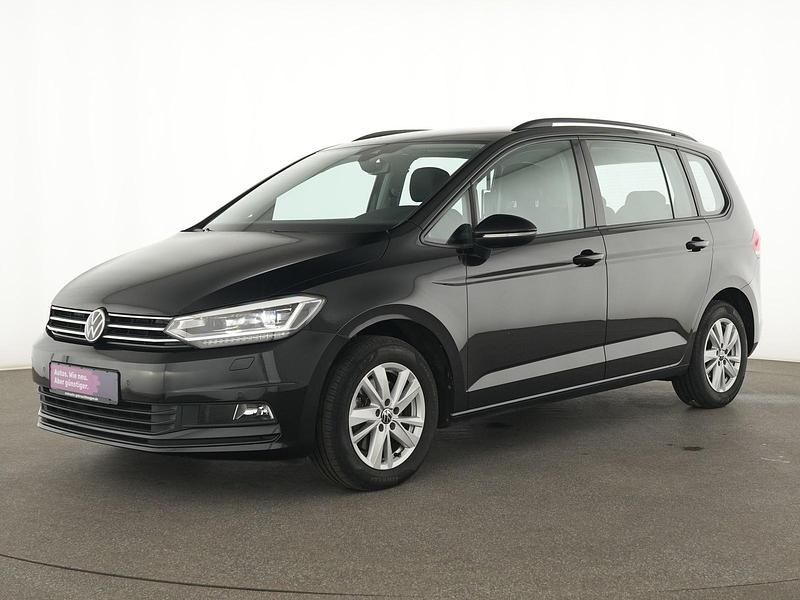Deep black Gebraucht 2022 VW Touran Comfortline Van / Kleinbus | 25.798 € (Guter Preis) - Bild 1/4