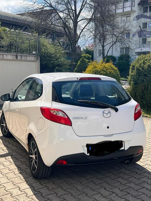 Second-hand Mazda 2 75 CP (55 kW) 2010 Alb Hatchback